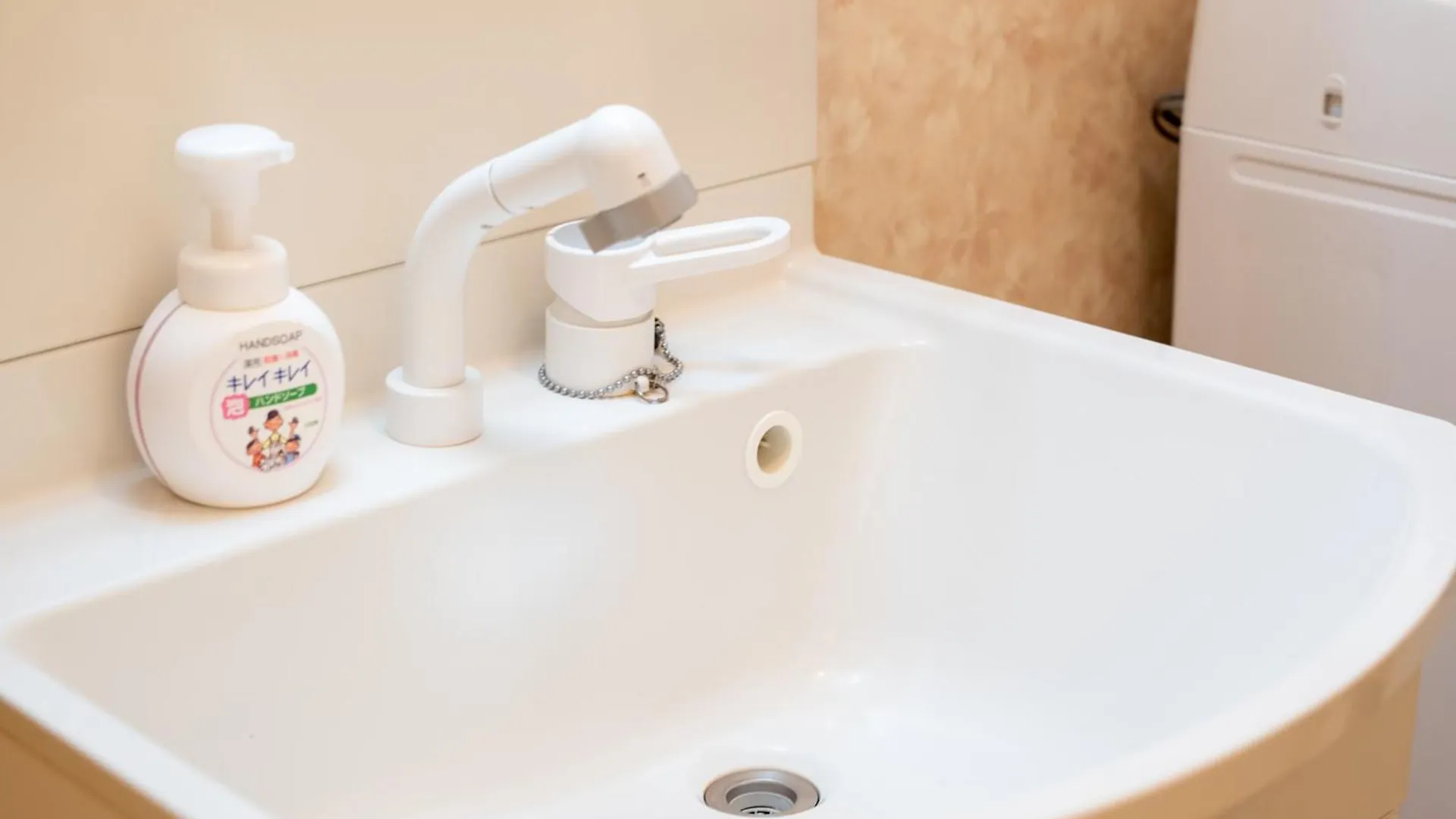 直前半額プライベート個室トイレバスタブ付民泊札幌市中心部でシンプルな滞在h602#11 Apartmán